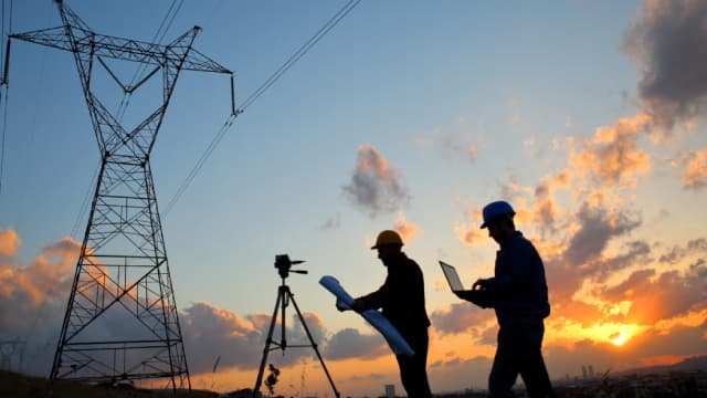 Can Lower Interest Rates Amplify VST Stock's Growth Strategy?