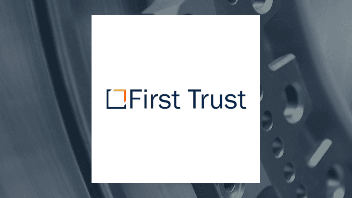 First Trust Large Cap Value AlphaDEX Fund (NASDAQ:FTA) Sees Unusually-High Trading Volume – Still a Buy?