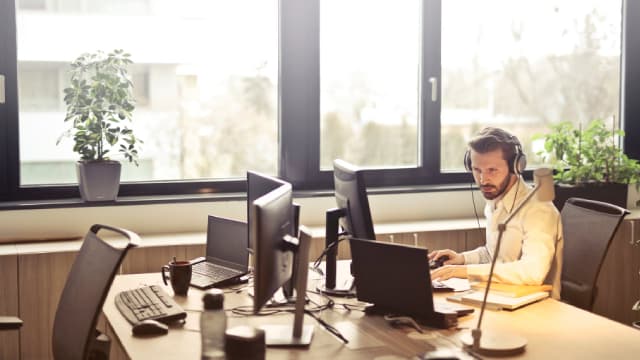 Sandisk Joins the S&P 500 Today. Its Stock Has Been a Huge Gainer This Year.