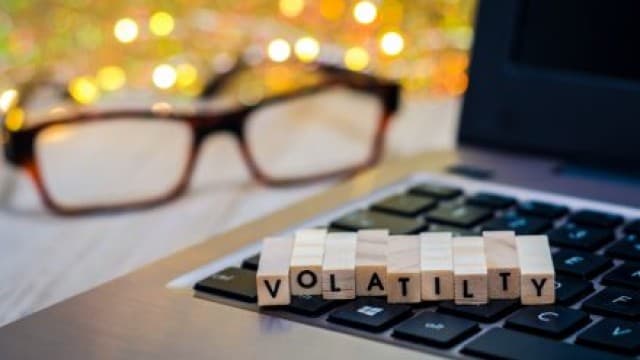 Short-Term Corporates Could Be Right Idea for a Volatile Bond Market