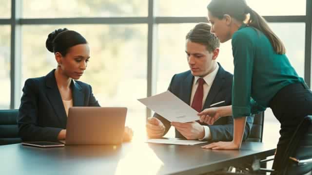 T. Rowe Price Stock Down 6.4% as Q4 Earnings Miss, Expenses Rise Y/Y