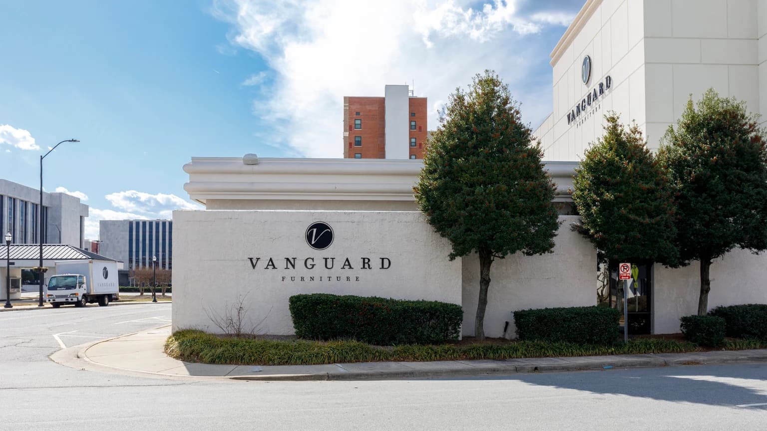 VCSH: Contained Duration And Stable Carry